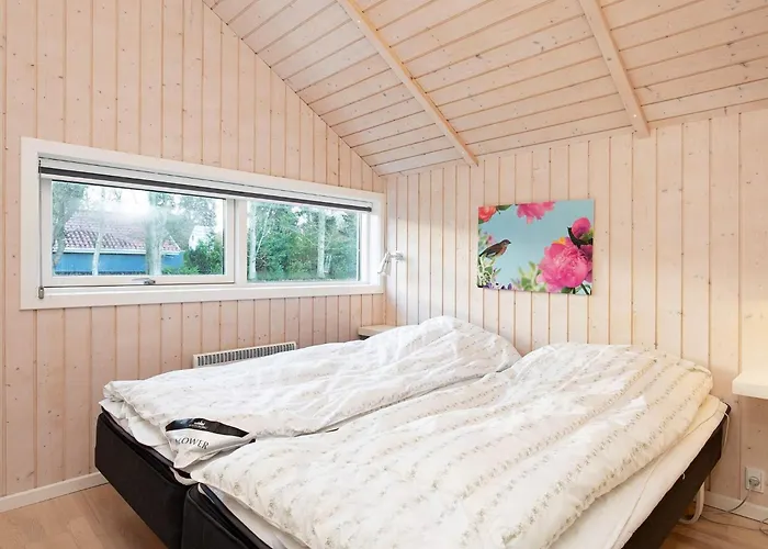 8 Person In Humble-by Traum *